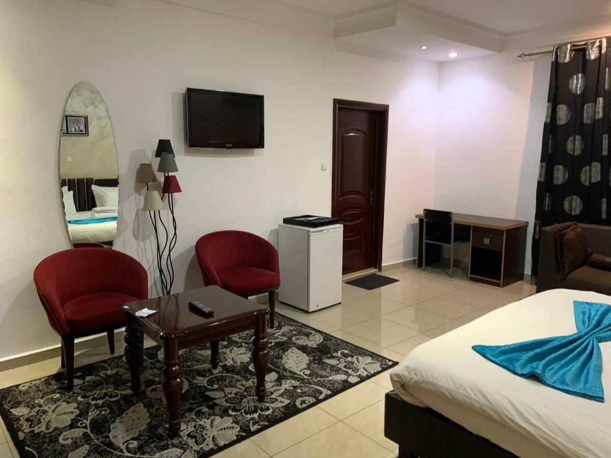Class Hotel Brazzaville Exterior foto