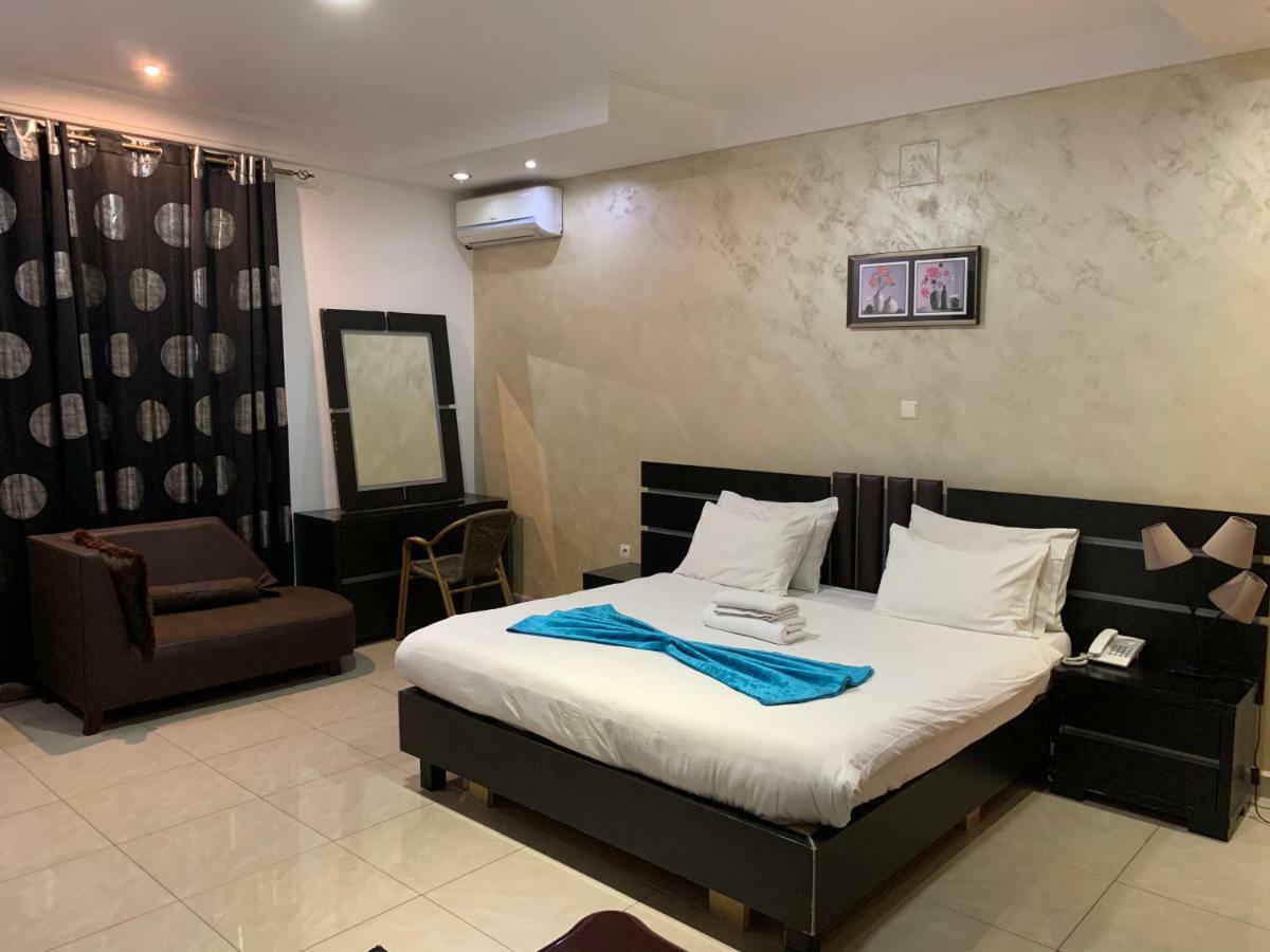 Class Hotel Brazzaville Exterior foto