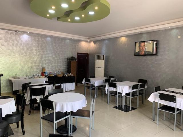 Class Hotel Brazzaville Exterior foto
